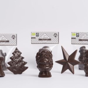 Figuras de navidad de chocolate negro ecológico