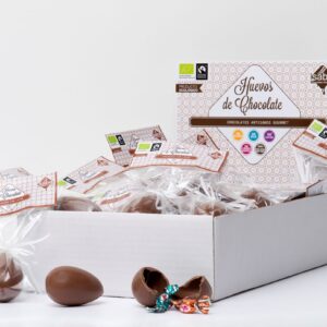 Huevos de Chocolate con leche, de comercio justo.